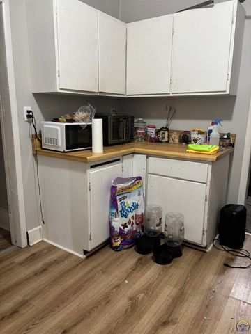 201 S Merchant, Emporia, KS 66801