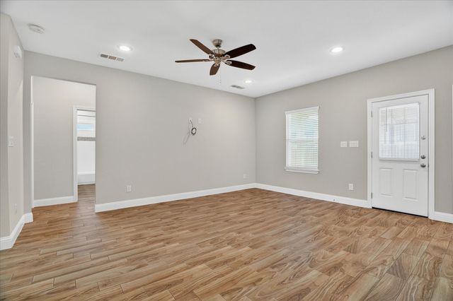 5503 Firewood Trail, Granbury, TX 76048