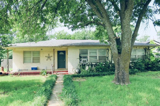 1689 N Highway 81 N, Bowie, TX 76230