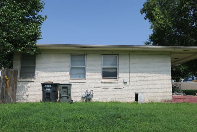 1689 N Highway 81 N, Bowie, TX 76230