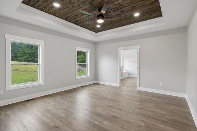 625 Farm Ridge Dr, Cookeville, TN 38506