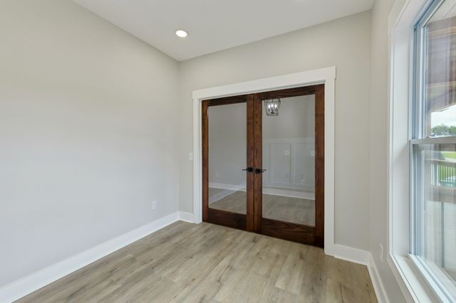 625 Farm Ridge Dr, Cookeville, TN 38506