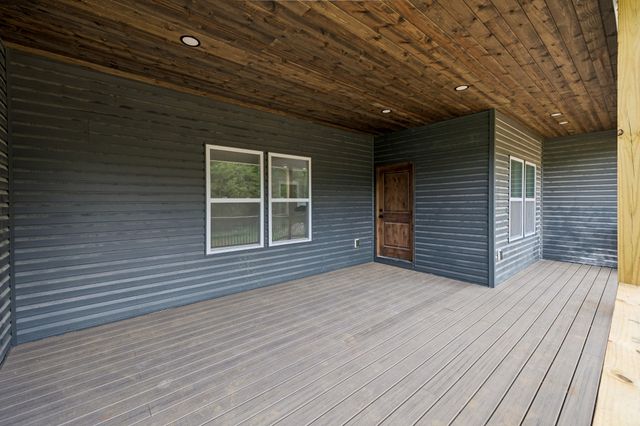 625 Farm Ridge Dr, Cookeville, TN 38506