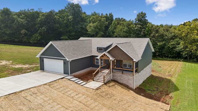 625 Farm Ridge Dr, Cookeville, TN 38506