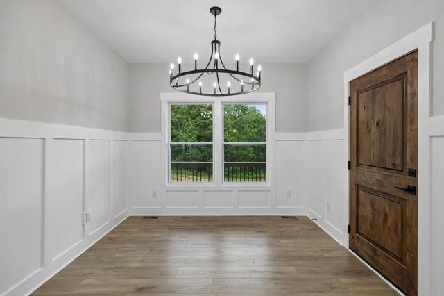 625 Farm Ridge Dr, Cookeville, TN 38506