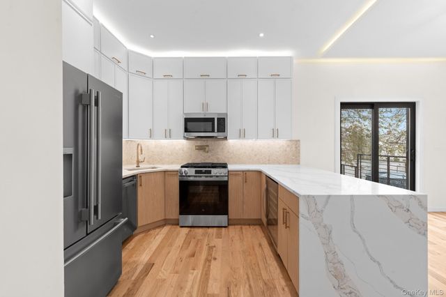 230 Sunnyside Avenue, Brooklyn, NY 11207