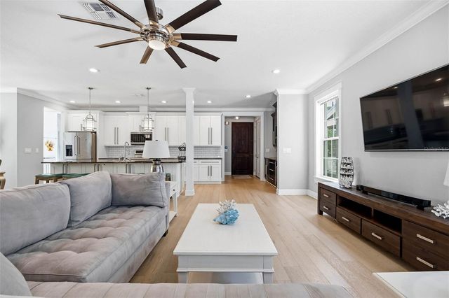 4916 3RD STREET N, St Petersburg, FL 33703