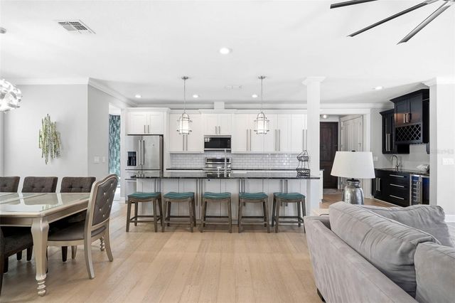 4916 3RD STREET N, St Petersburg, FL 33703