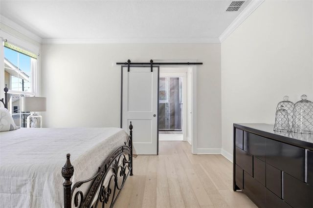 4916 3RD STREET N, St Petersburg, FL 33703