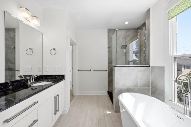 4916 3RD STREET N, St Petersburg, FL 33703