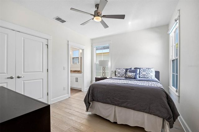 4916 3RD STREET N, St Petersburg, FL 33703