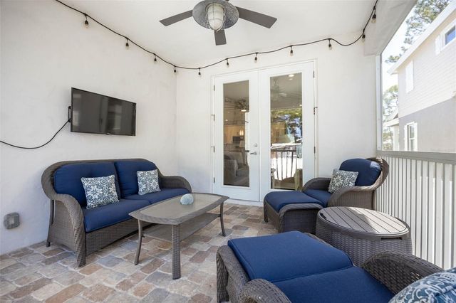 4916 3RD STREET N, St Petersburg, FL 33703