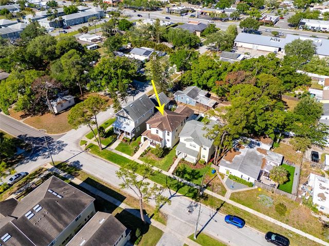 4916 3RD STREET N, St Petersburg, FL 33703