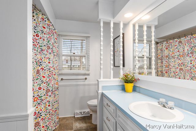 6898 Georgetown Avenue, Hudsonville, MI 49426