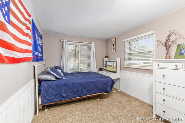 6898 Georgetown Avenue, Hudsonville, MI 49426