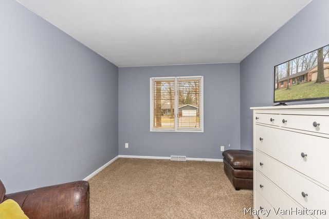 6898 Georgetown Avenue, Hudsonville, MI 49426