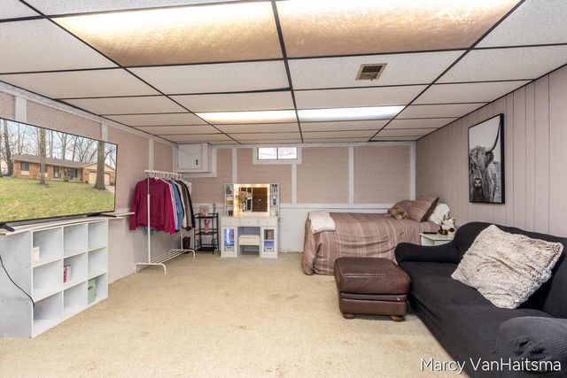 6898 Georgetown Avenue, Hudsonville, MI 49426