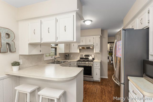 6898 Georgetown Avenue, Hudsonville, MI 49426