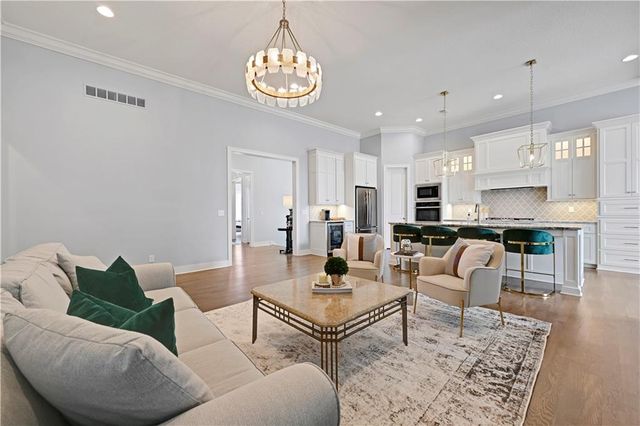 10715 W 142nd Terrace, Overland Park, KS 66221