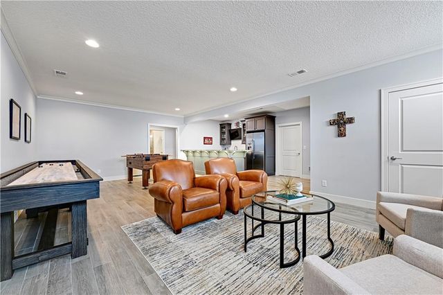 10715 W 142nd Terrace, Overland Park, KS 66221