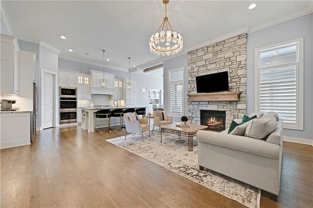 10715 W 142nd Terrace, Overland Park, KS 66221