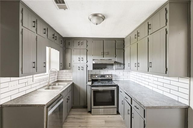 1156 Pinedale Circle NW, Conyers, GA 30012