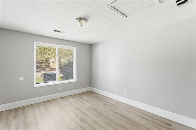 1156 Pinedale Circle NW, Conyers, GA 30012