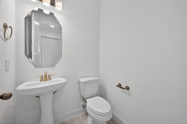 2919 Golden Isle Drive, Texas City, TX 77568