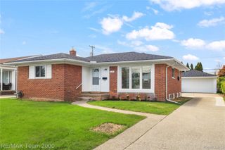 6135 Ardmore Street, Dearborn Heights, MI 48127