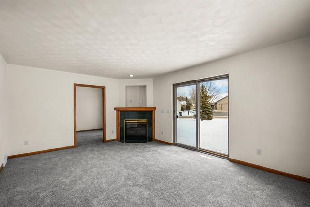 W3127 GLENBROOKE COURT, Appleton, WI 54915