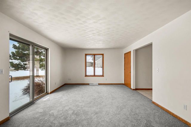 W3127 GLENBROOKE COURT, Appleton, WI 54915