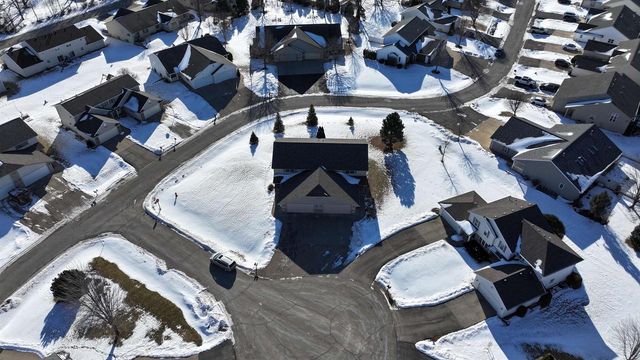 W3127 GLENBROOKE COURT, Appleton, WI 54915