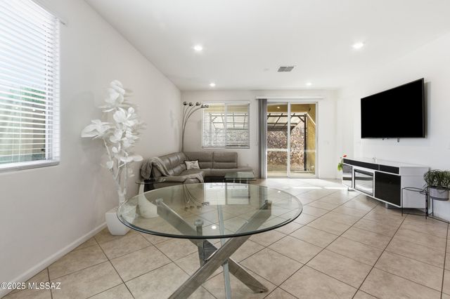 10822 E Franklin Falls Way, Vail, AZ 85641