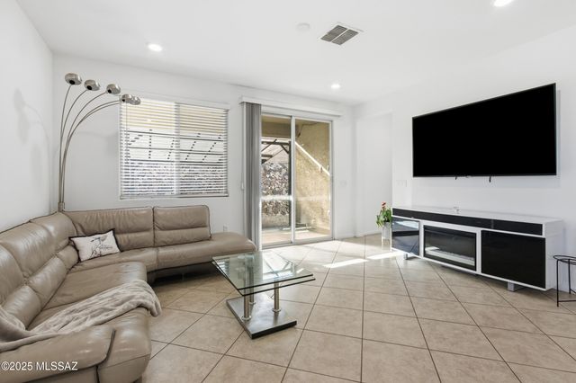 10822 E Franklin Falls Way, Vail, AZ 85641