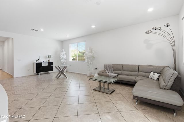 10822 E Franklin Falls Way, Vail, AZ 85641