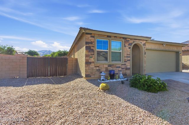 10822 E Franklin Falls Way, Vail, AZ 85641