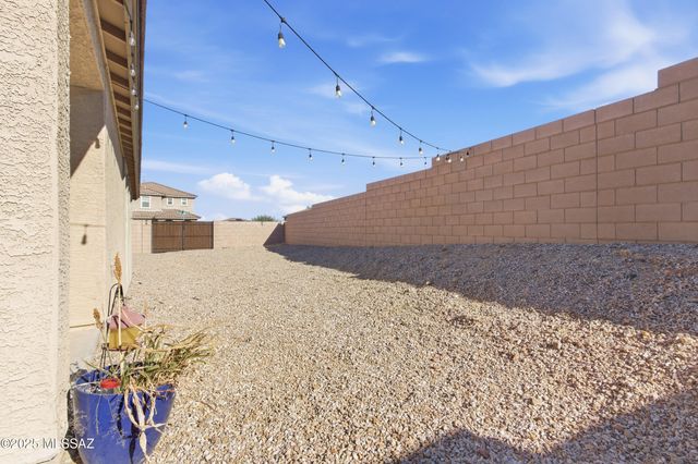 10822 E Franklin Falls Way, Vail, AZ 85641