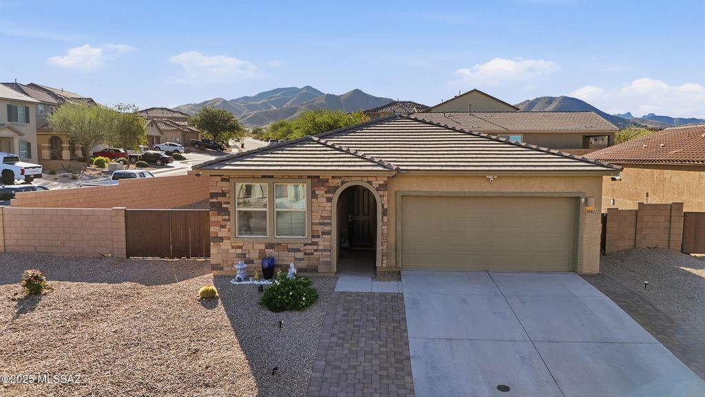 10822 E Franklin Falls Way, Vail, AZ 85641