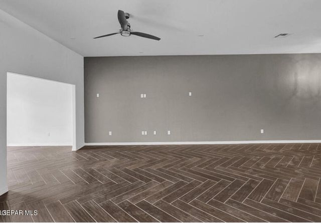 232 Olive Branch Trail, Santa Teresa, NM 88008