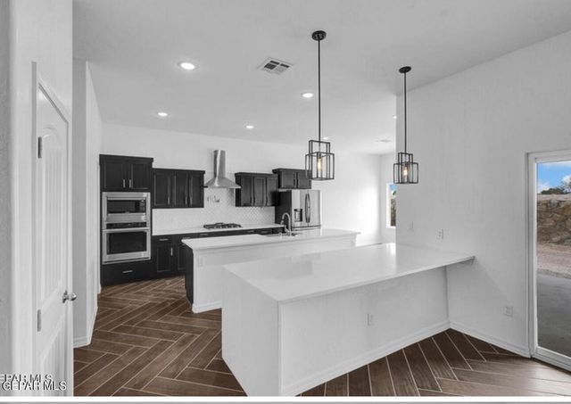 232 Olive Branch Trail, Santa Teresa, NM 88008