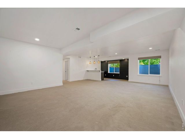 4407 Lake Nakoni Ct, Loveland, CO 80538