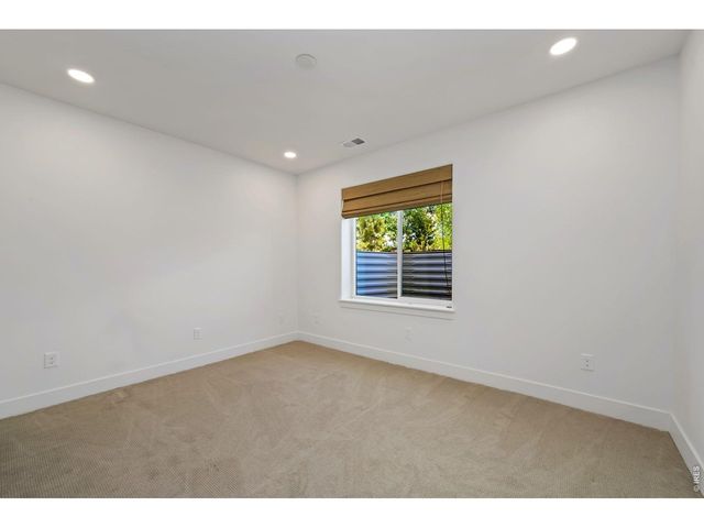 4407 Lake Nakoni Ct, Loveland, CO 80538