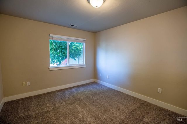 11073 W Garverdale Ln #103, Boise, ID 83713