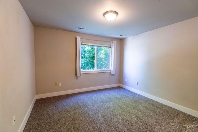 11073 W Garverdale Ln #103, Boise, ID 83713