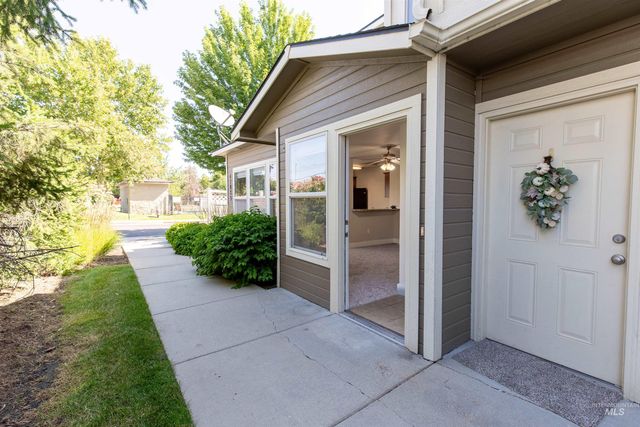11073 W Garverdale Ln #103, Boise, ID 83713