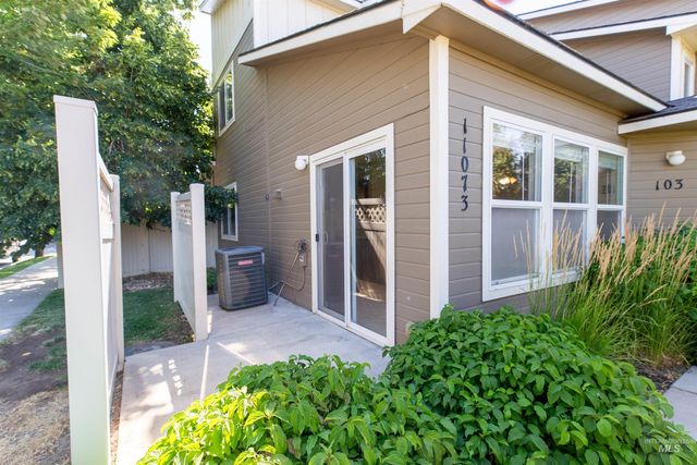 11073 W Garverdale Ln #103, Boise, ID 83713