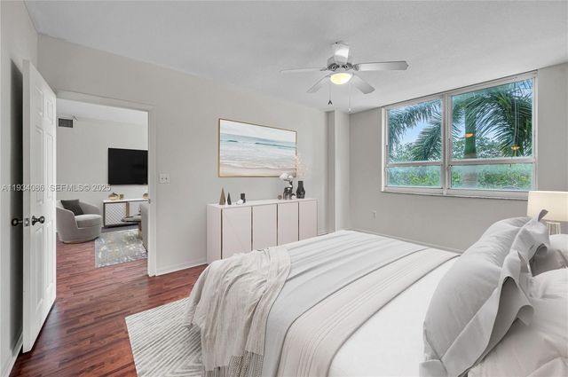 2000 N Bayshore Dr 316, Miami, FL 33137