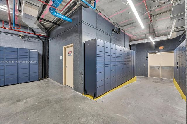 2000 N Bayshore Dr 316, Miami, FL 33137