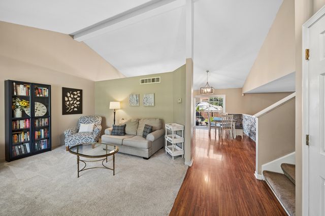 1313 Gilray Drive, Joliet, IL 60431
