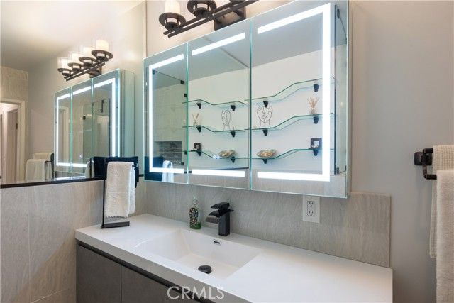 1404 E 1st Street 5, Long Beach, CA 90802